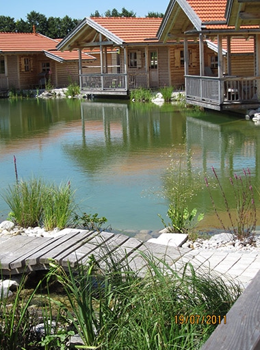 Öffentliche Schwimmteichanlage im Chiemgau